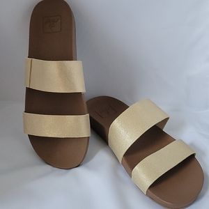 Reef Vista Cusion Sandal, Gold